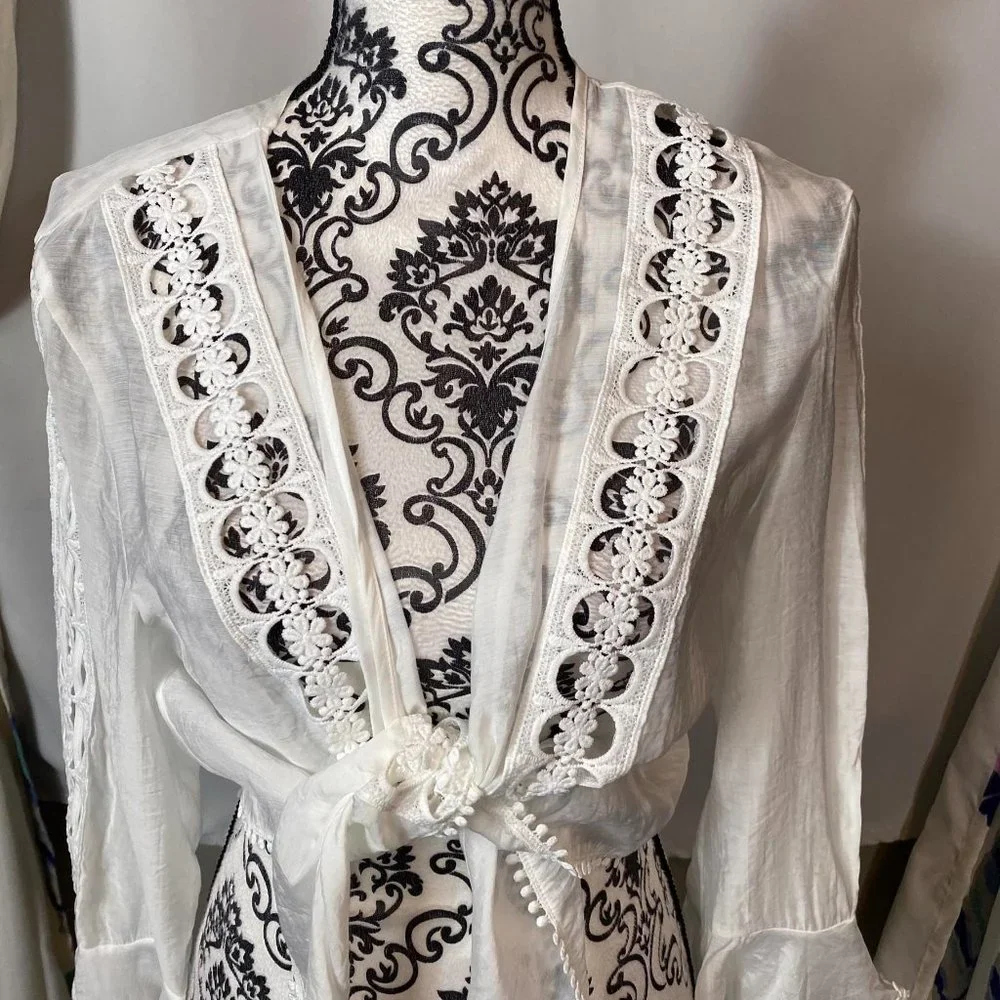 Elan Crochet Tie Front Crop Top White lightweight bell sleeve tie front. Size L - Picture 6 of 12